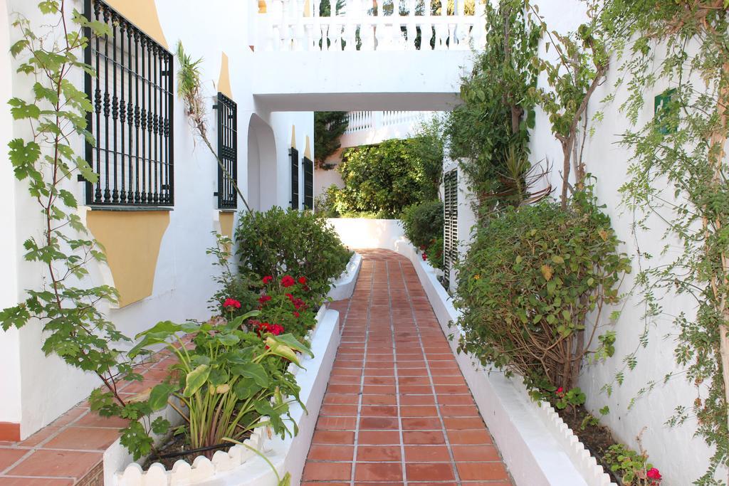 Apartamentos Las Rosas De Capistrano Nerja Exteriér fotografie